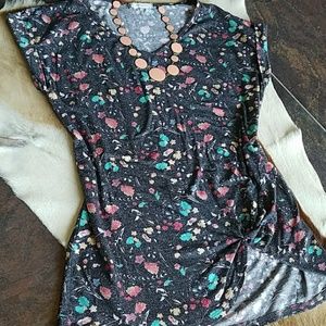 COMBO Necklace and Top